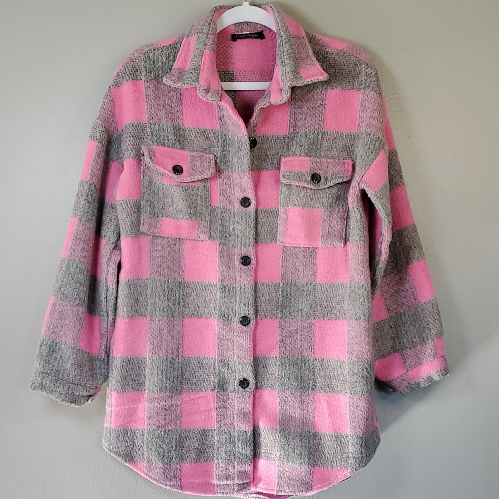 Coeur De Vague Womens Plaid Pink and Gray Fleeve Jacket. Size Medium